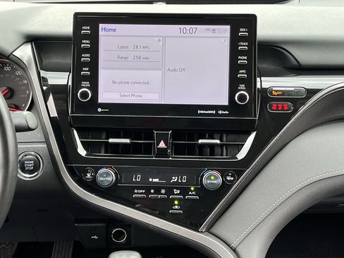 Used 2024 Toyota Camry XSE FWD image 15