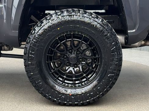 Used 2026 Toyota Tacoma SR5 AWD/4WD image 12
