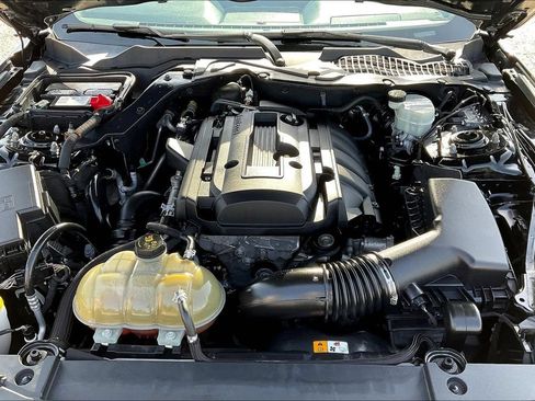Used 2016 Ford Mustang Coupe RWD image 27
