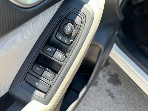 Certified 2022 Subaru Forester Premium AWD/4WD image 12