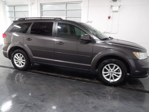 Used 2016 Dodge Journey SXT image 5