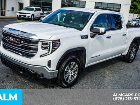 Used 2025 GMC Sierra 1500 SLT RWD image 14