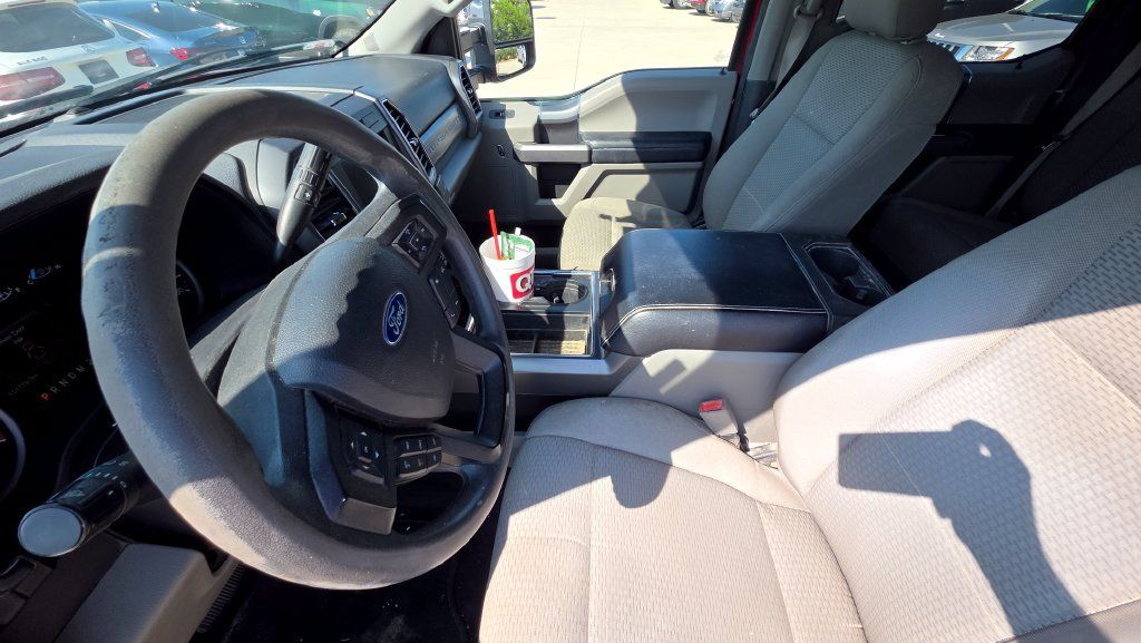 Used 2019 Ford F250 XLT w/ XLT Premium Package AWD/4WD image 12