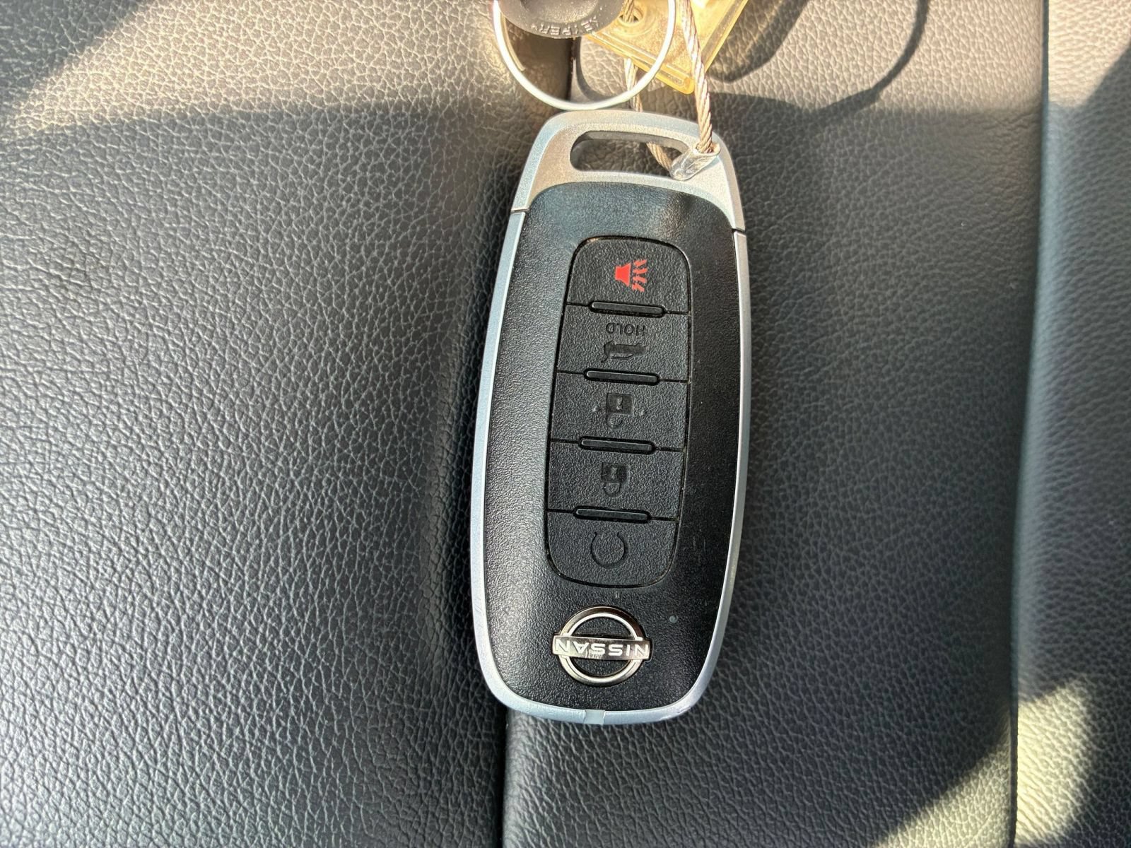 Used 2026 Nissan Rogue SL FWD image 26