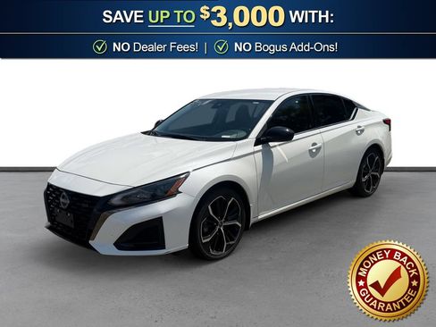 Used 2023 Nissan Altima 2.5 SR FWD image 1