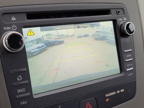 Used 2017 Chevrolet Traverse LS image 29