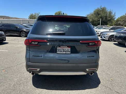Used 2025 Toyota Grand Highlander AWD Hybrid image 2