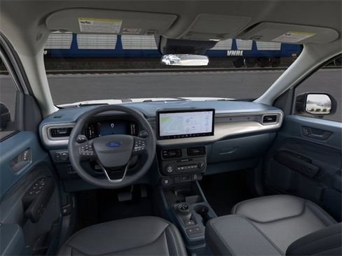 New 2025 Ford Maverick Lariat w/ Black Appearance Package image 10