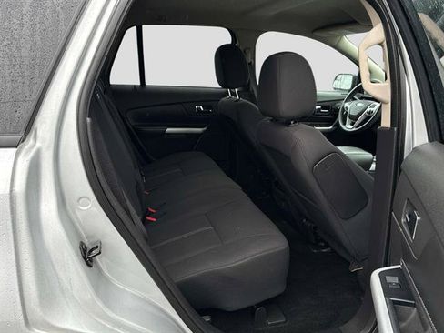 Used 2013 Ford Edge SE image 10