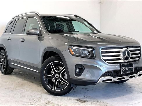 New 2026 Mercedes-Benz GLB 250 4MATIC image 1