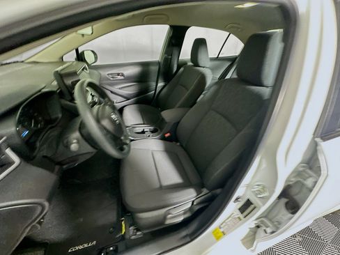 Used 2024 Toyota Corolla LE image 13