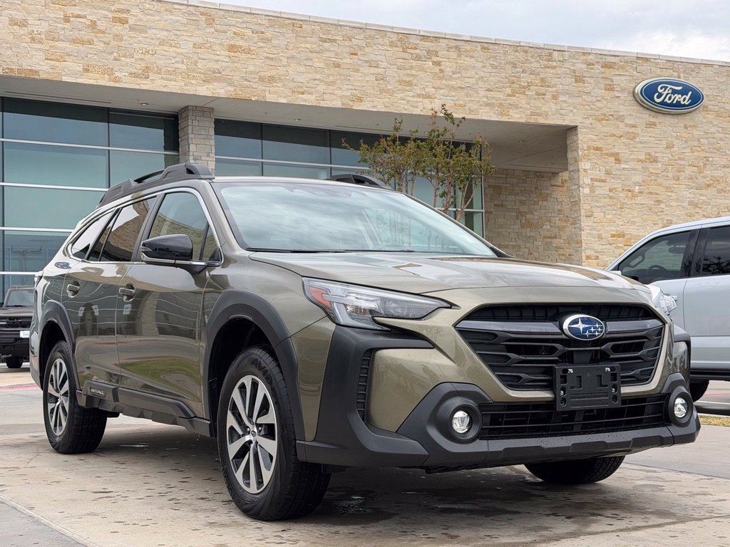 Used 2024 Subaru Outback Premium AWD/4WD image 18