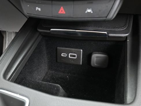 Certified 2024 Cadillac XT4 Luxury FWD image 24
