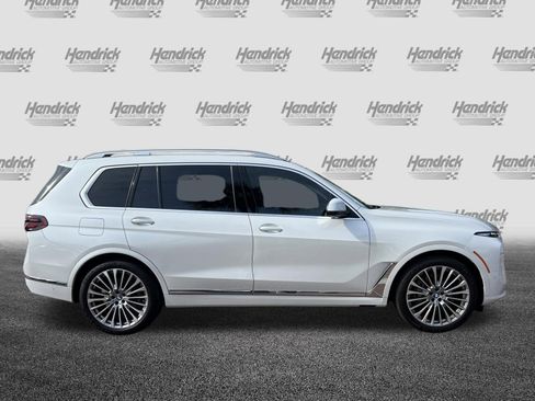 Certified 2024 BMW X7 xDrive40i w/ Premium Package AWD/4WD image 11