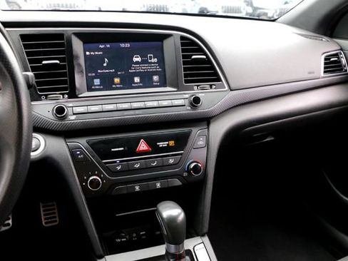 Used 2018 Hyundai Elantra Sport image 16