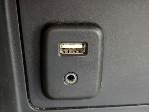 Used 2018 Chevrolet Colorado W/T w/ WT Convenience Package image 26