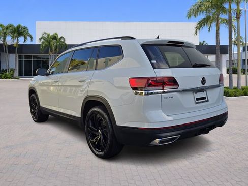 Used 2023 Volkswagen Atlas SE w/ Black Wheel Package image 5