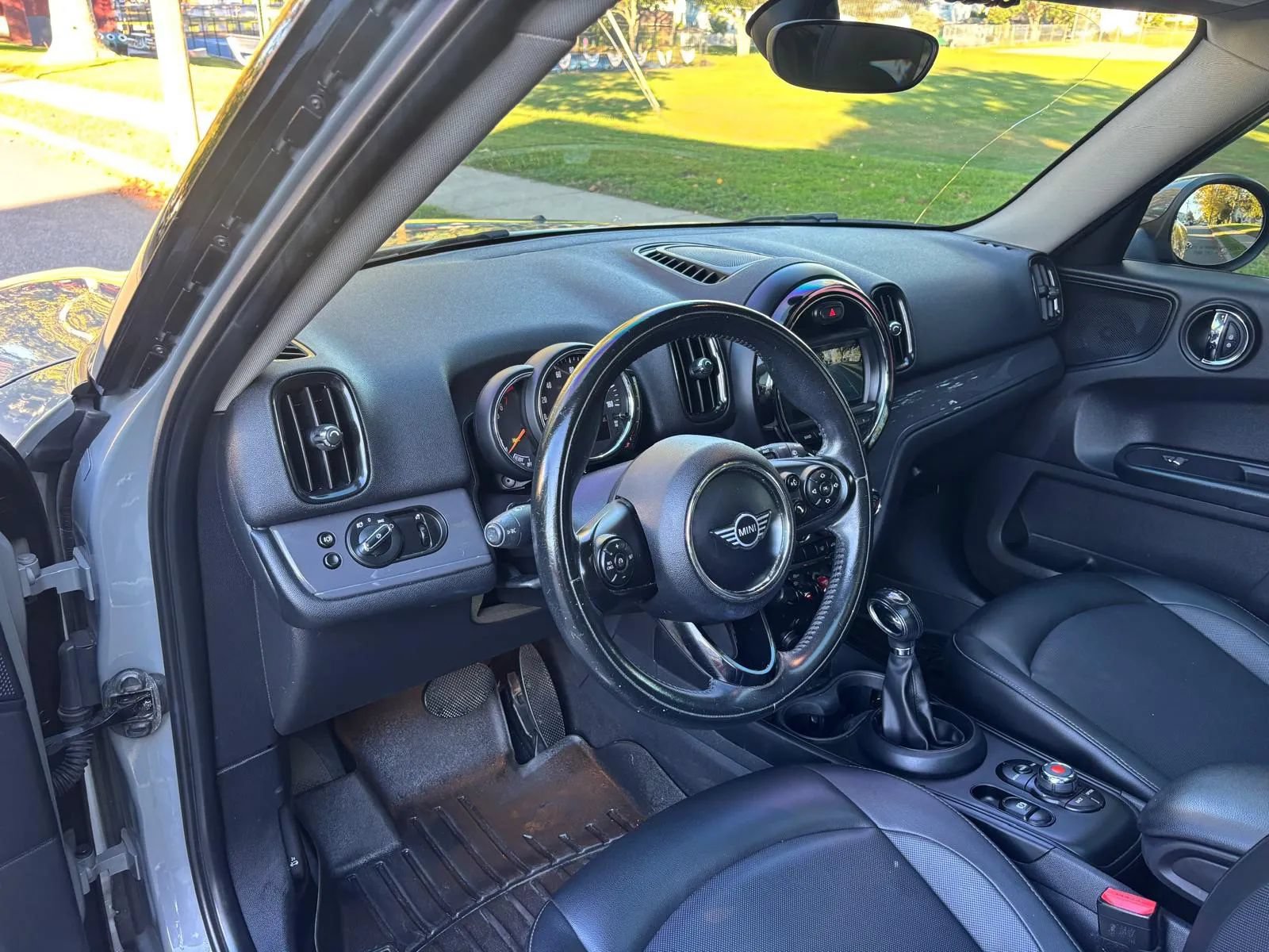 Used 2019 MINI Cooper Countryman FWD image 11