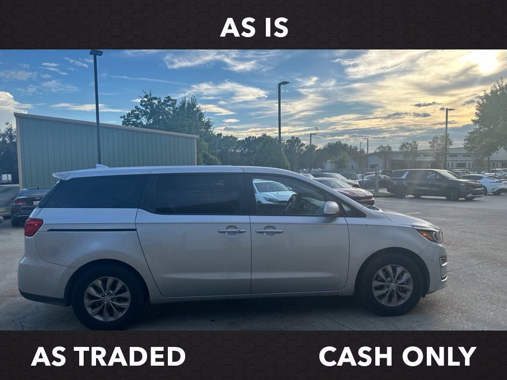 Used 2019 Kia Sedona LX FWD image 2
