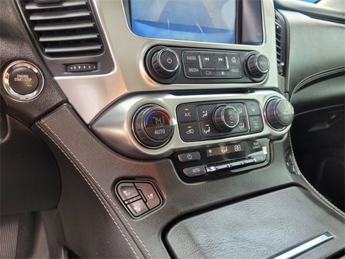 Used 2020 Chevrolet Suburban Premier image 31
