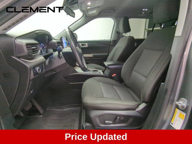 Used 2023 Ford Explorer XLT AWD/4WD image 10