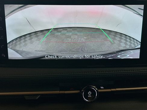 Used 2023 Nissan Ariya FWD image 23