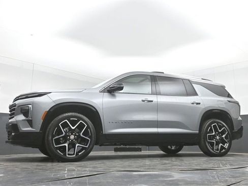 Used 2026 Chevrolet Traverse High Country image 46