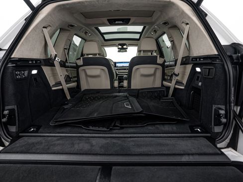 Used 2023 BMW X7 M60i w/ Executive Package image 24