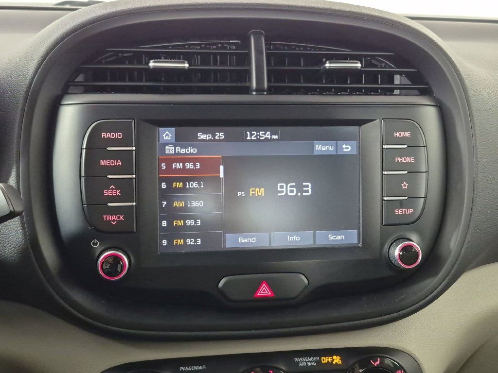 Used 2021 Kia Soul S FWD image 23