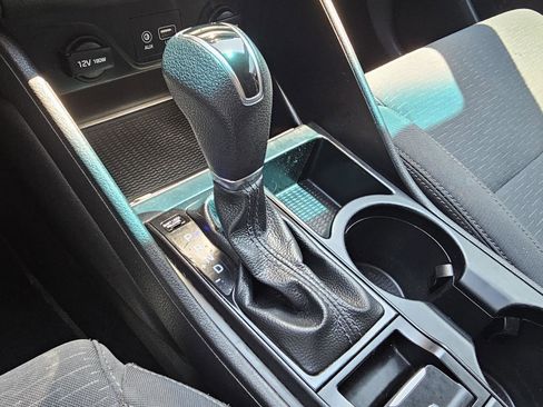 Used 2020 Hyundai Tucson SE w/ Cargo Package image 16