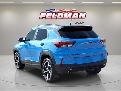Used 2023 Chevrolet TrailBlazer RS w/ Sun and Liftgate Package AWD/4WD image 3