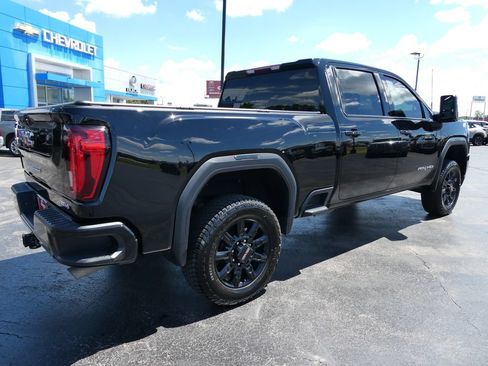 Used 2022 GMC Sierra 2500 AT4 AWD/4WD image 5