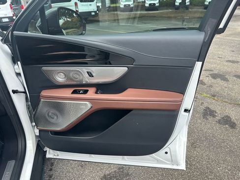 New 2026 Lincoln Nautilus Reserve AWD/4WD image 15