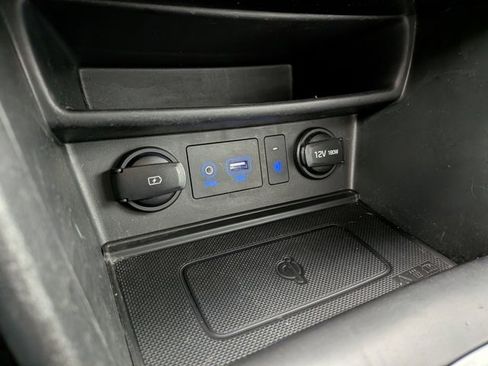 Used 2019 Hyundai Kona Ultimate image 11