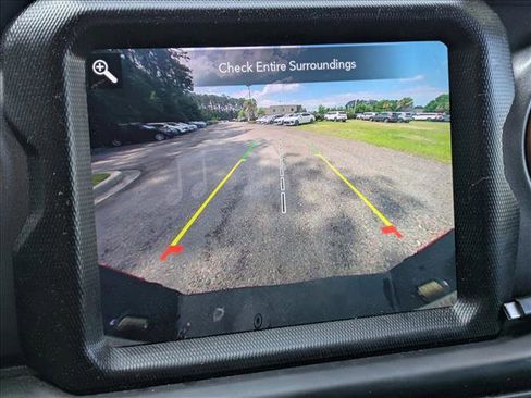 Used 2021 Jeep Gladiator Mojave AWD/4WD image 12