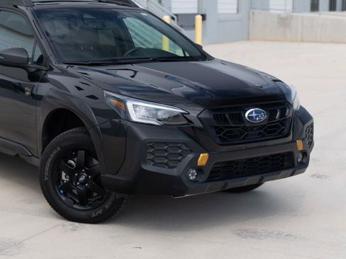 Used 2025 Subaru Outback Wilderness w/ Wilderness Package AWD/4WD image 3
