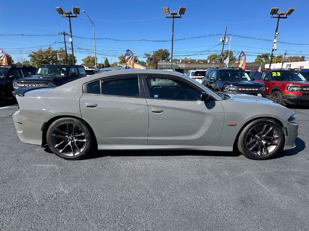 Used 2023 Dodge Charger Scat Pack w/ Plus Group RWD image 4
