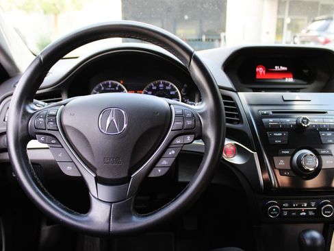 Used 2020 Acura ILX w/ Premium Package image 23