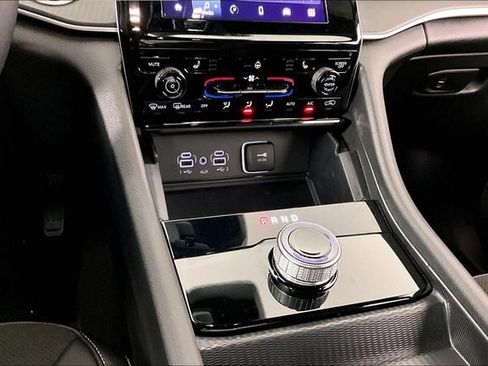New 2025 Jeep Grand Cherokee L Altitude AWD/4WD image 6