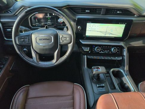 Used 2023 GMC Sierra 1500 Denali Ultimate AWD/4WD image 32