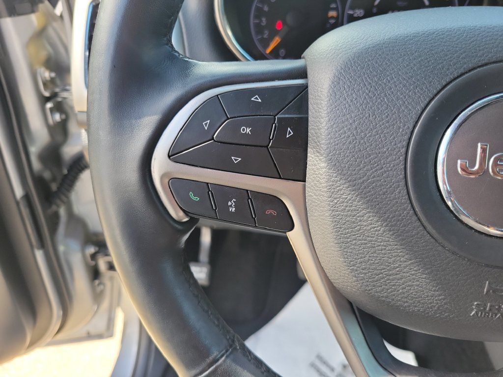 Used 2021 Jeep Grand Cherokee Laredo X RWD image 24