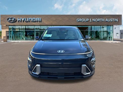 New 2026 Hyundai Kona SE image 2
