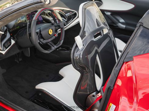 Used 2025 Ferrari SF90 Spider image 36
