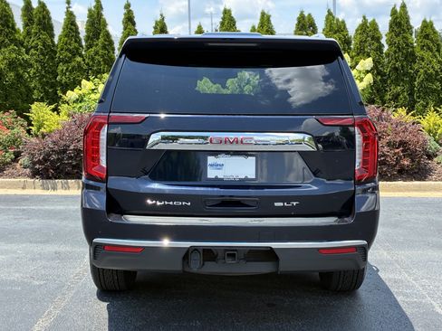 Used 2021 GMC Yukon SLT w/ SLT Premium Package AWD/4WD image 12