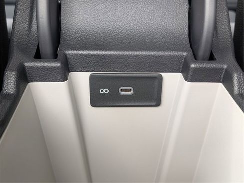 New 2026 Volkswagen Jetta SE image 23