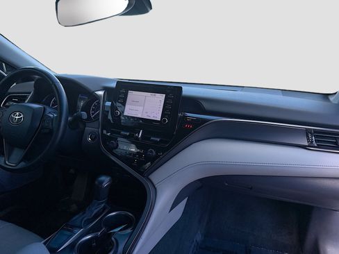 Used 2022 Toyota Camry SE w/ Convenience Package image 31