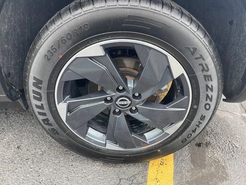 Certified 2024 Nissan Rogue SV AWD/4WD image 28