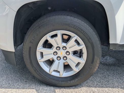 Used 2022 Chevrolet Colorado LT w/ Fleet Safety Package RWD image 30