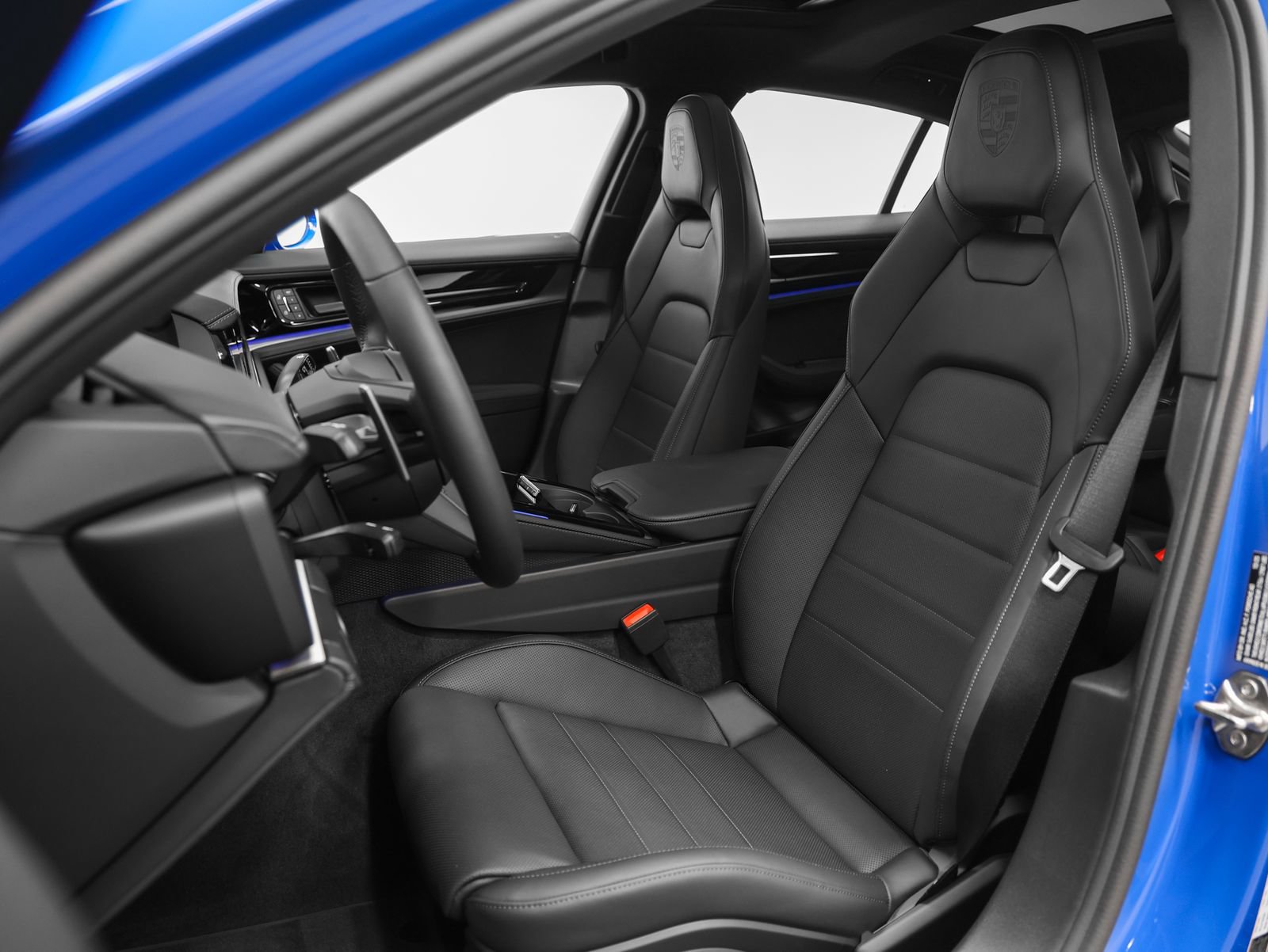 Certified 2026 Porsche Panamera 4 AWD/4WD image 5