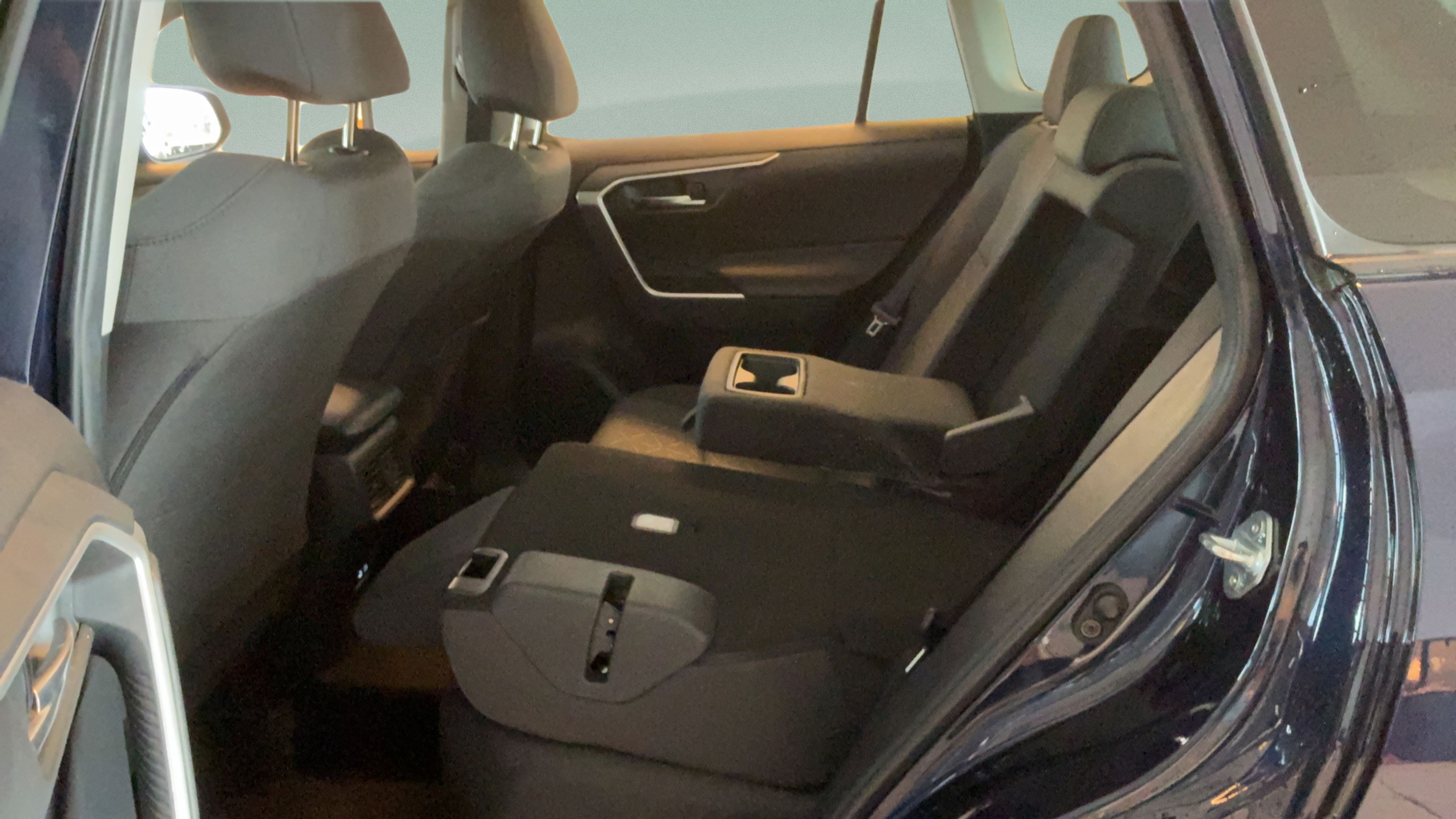 Certified 2025 Toyota RAV4 XLE AWD/4WD image 31